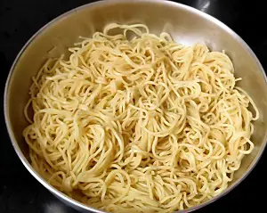 Hakka Noodles Recipe | Vegetable Hakka Noodles | व्हेज हक्का नूडल्स Hakka Noodles Recipe | Vegetable Hakka Noodles | व्हेज हक्का नूडल्स https://thespicycafe.com/wp-content/uploads/2023/10/1-hakka-noodles-vegetable-chinese-noodles-street-food-snack-Indo-Chinese-easy-quick-simple-lunch-dinner-brunch-vegan-vegetarian-thespicycafe.png https://thespicycafe.com/chinese-vegetable-hakka-noodles/