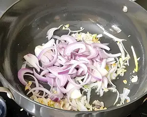 Hakka Noodles Recipe | Vegetable Hakka Noodles | व्हेज हक्का नूडल्स Hakka Noodles Recipe | Vegetable Hakka Noodles | व्हेज हक्का नूडल्स https://thespicycafe.com/wp-content/uploads/2023/10/1-hakka-noodles-vegetable-chinese-noodles-street-food-snack-Indo-Chinese-easy-quick-simple-lunch-dinner-brunch-vegan-vegetarian-thespicycafe.png https://thespicycafe.com/chinese-vegetable-hakka-noodles/