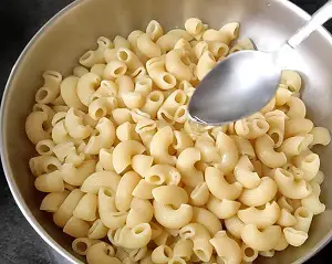 Masala Macaroni Pasta Indian Style (Desi Pasta) Masala Macaroni Pasta Indian Style (Desi Pasta) https://thespicycafe.com/wp-content/uploads/2023/11/2-masala-macaroni-pasta-Indian-style-desi-quick-easy-simple-vegetarian-breakfast-snacks-lunch-dinner-one-pot-instant-pot-kids-party-appetizer.png https://thespicycafe.com/masala-macaroni-pasta-indian-style/