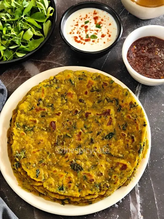 methi thepla gujarati breakfast dish vegan vegetarian fenugreek paratha easy quick simple no onion no garlic satvik Indian recipe lunch dinner brunch snacks