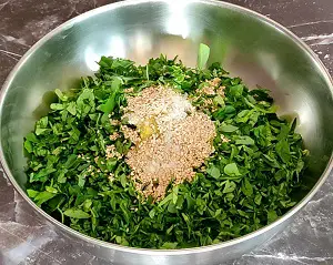 Methi Thepla Recipe | मेथी थेपला | Methi Paratha Methi Thepla Recipe | मेथी थेपला | Methi Paratha https://thespicycafe.com/wp-content/uploads/2023/12/1-methi-thepla-gujarati-breakfast-dish-vegan-vegetarian-fenugreek-paratha-easy-quick-simple-no-onion-no-garlic-satvik-Indian-recipe-lunch-dinner-brunch-snacks-.png https://thespicycafe.com/methi-thepla-recipe/