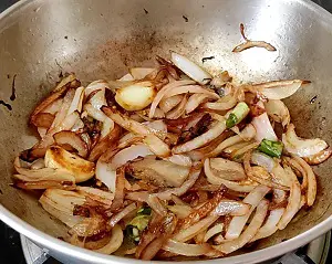 Mushroom Masala Curry | मशरूम मसाला करी | Mushroom Curry Recipe Mushroom Masala Curry | मशरूम मसाला करी | Mushroom Curry Recipe https://thespicycafe.com/wp-content/uploads/2023/12/2-mushroom-masala-restaurant-style-curry-vegan-vegetarian-Indian-lunch-dinner-snack-breakfast-easy-quick-simple-best-with-tandoori-naan-paratha-.png https://thespicycafe.com/mushroom-masala-curry-recipe/